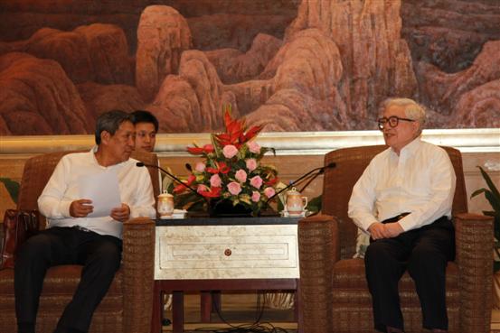 上海市原副市长,上海友联会会长叶公琦会见代表团